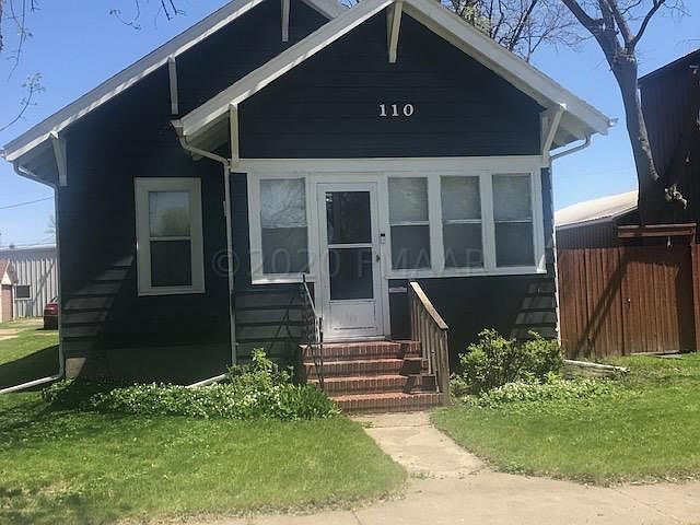 2nd image of 110 10th St N