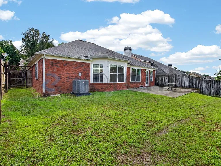 2882 Newtons Crest Cir — Photo 5