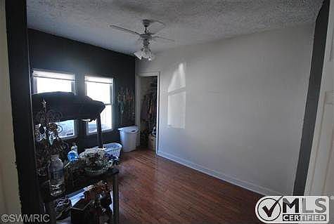 Second bedroom