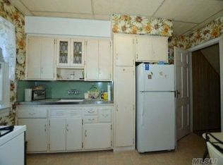 6135 81st St, Flushing, NY 11379