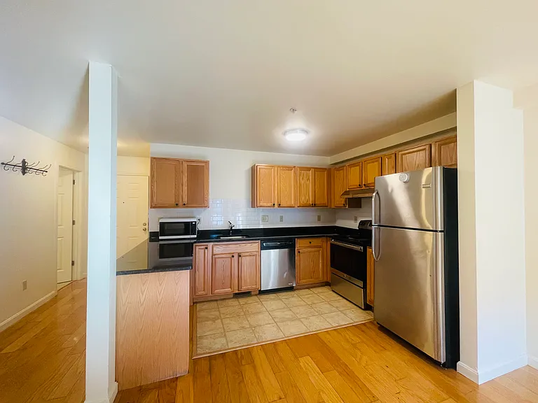 34 Raymond St #A — Photo 3