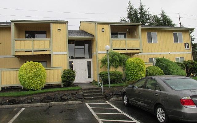 1st image of 1505 N Visscher St APT P205