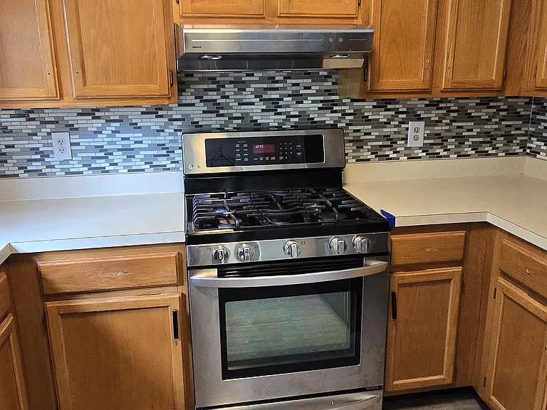 6 Colonial Ct #6 — Photo 9