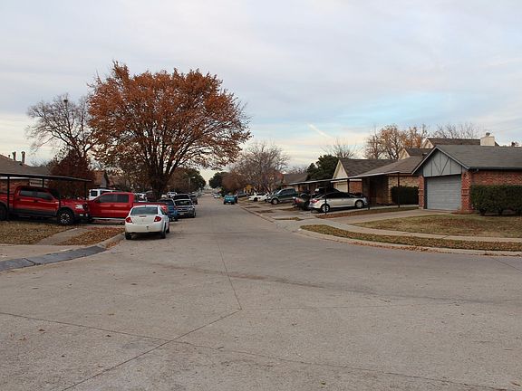 5th image of 4121 Amy Dr