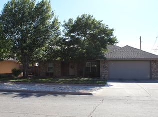 3802 Bandolina Ave, Roswell, NM 88201