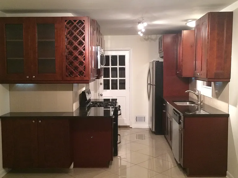 4751 Lavista Rd — Photo 7