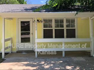 3348 SW Kirklawn Ave, Topeka, KS 66611