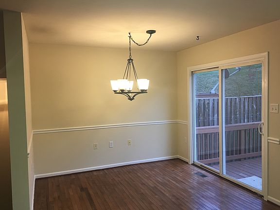 5th image of 606 Hupps Hill Ct