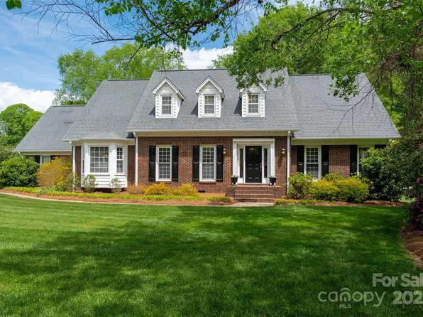 2382 Erika Ln, Gastonia, NC 28056