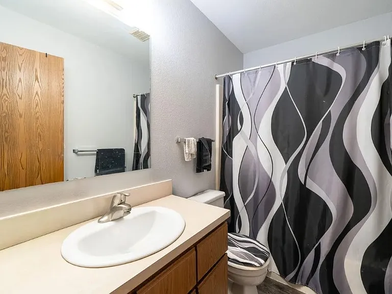 451 Lincoln Ave #3 — Photo 6