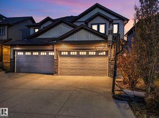 7237 Armour Cres SW, Edmonton, AB T6W2S1