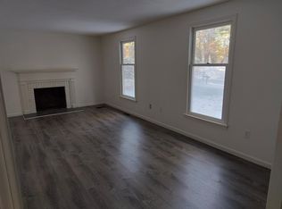 228 Aubinwood Rd, Amherst, MA 01002