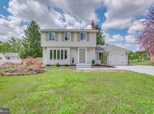 20 Lamp Post Ln, Somerdale, NJ 08083