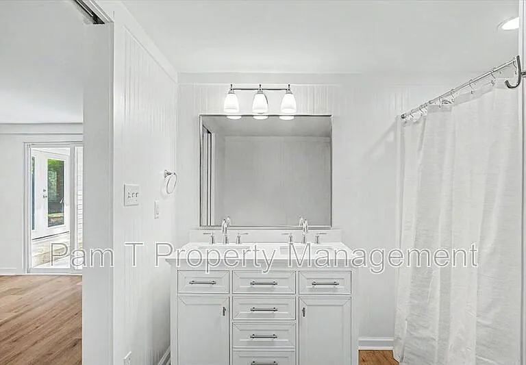 106 Holcomb St — Photo 25