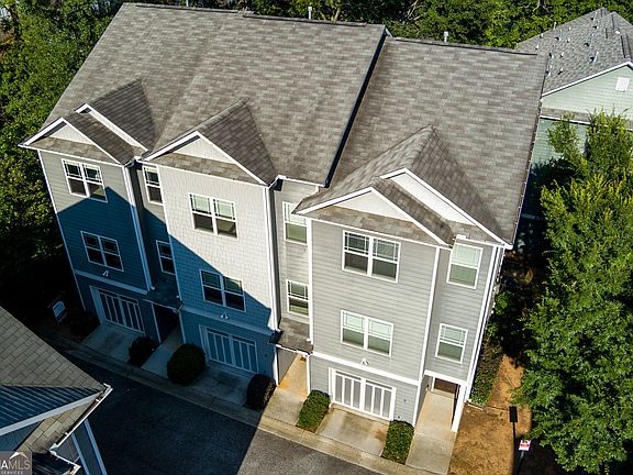 2nd image of 1365 Memorial Dr SE Unit 5
