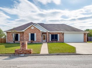 2210 Geneva St, Castroville, TX 78009
