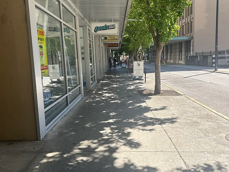 440 Walnut St #402 — Photo 28