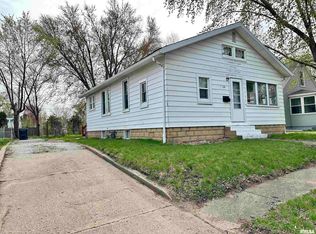 1114 Mechanic St, Pekin, IL