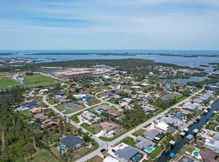 1098 Bay Harbor Dr, Englewood, FL 34224