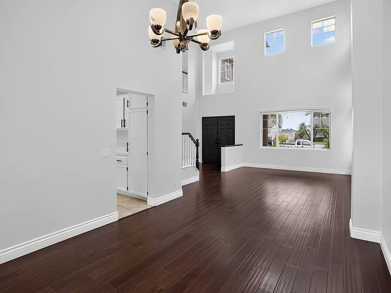 692 Bundy Way — Photo 12