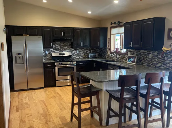 337 Sacajawea Peak Dr, Bozeman, MT 59718