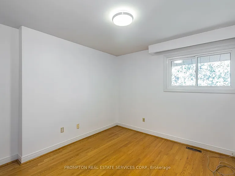4 Sagewood Dr — Photo 23