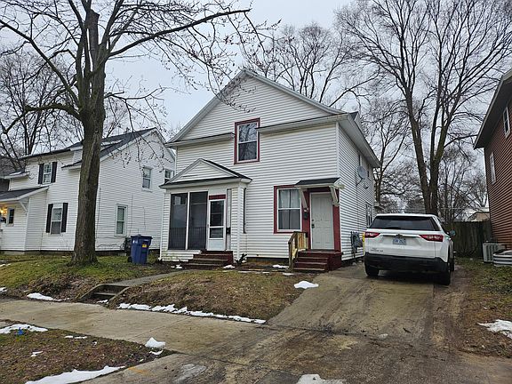 2nd image of 1324 Prospect Ave SE APT 2