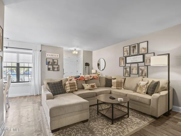 8 Deptford Court #7, Freehold, NJ 07728