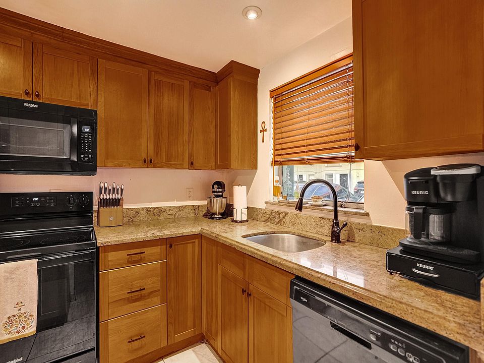 1st image of 807 W Oakland Park Boulevard #H7