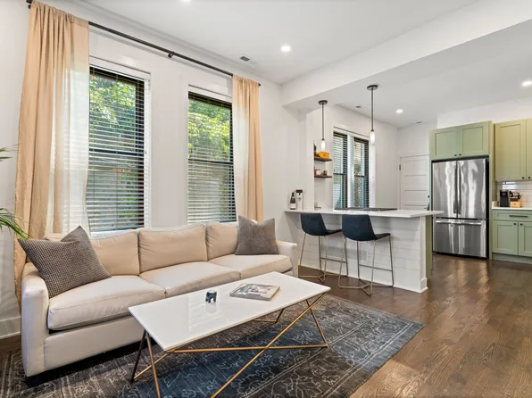 1734 N Sedgwick St APT 1, Chicago, IL 60614