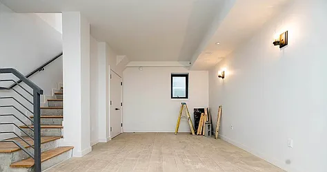 Rented by Artur Gutman, LREB