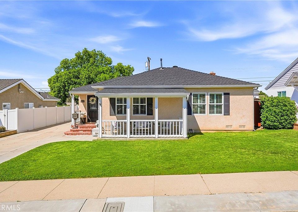 1st image of 633 Laurel Ave