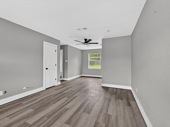 2nd image of 1275 McKinney Cir