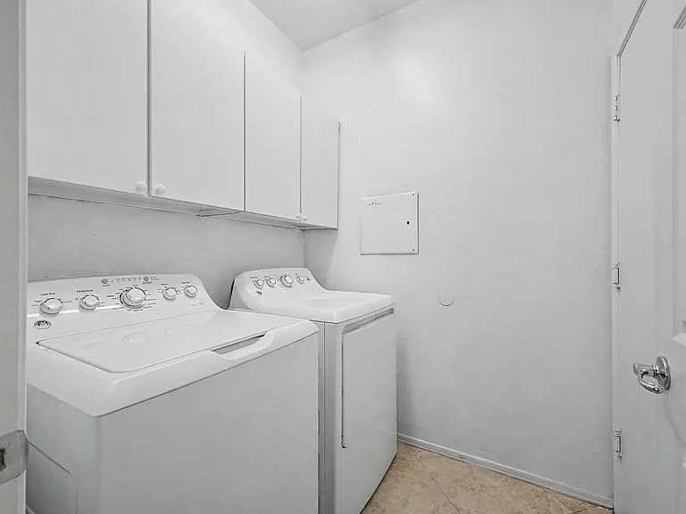 15235 W Windward Ave — Photo 28