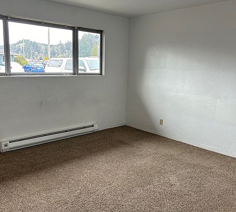 4th image of 724 Winchester Ave #724
