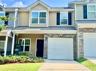 7111 Adare Mews Rd, Charlotte, NC 28217