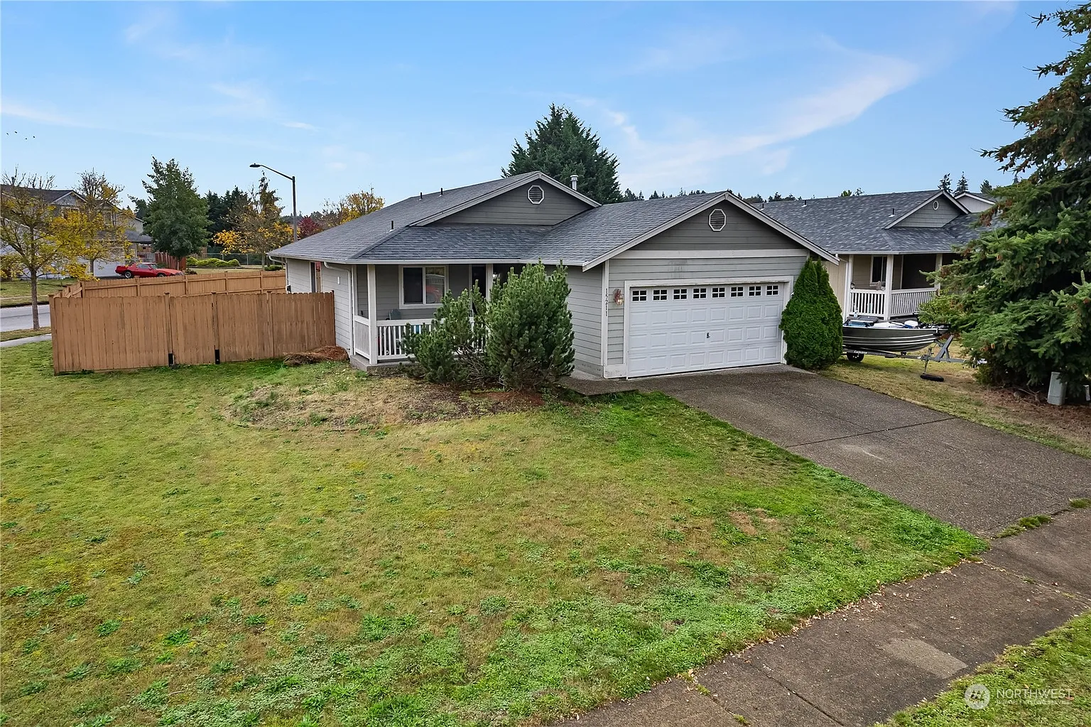 15211 Carter Loop SE photo 1