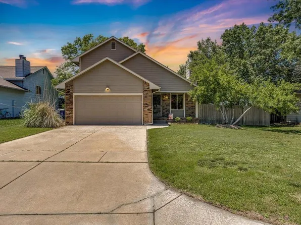 3227 N Governeour St, Wichita, KS 67226