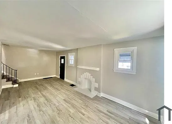 2 bed, $1,650 — Photo 2