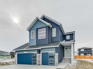 283 E Dawson Wharf Rise, Chestermere, AB T1X2X3