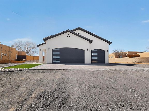 3rd image of 6030 Miller Rd NE