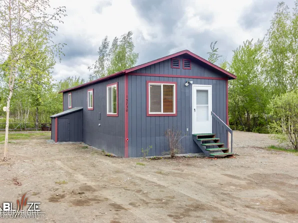 15730 W Hess Ln, Wasilla, AK 99623