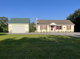 130 E Mountain Rd, Newport, NH 03773