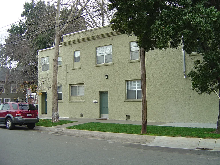 3560 4th Ave — Photo 6