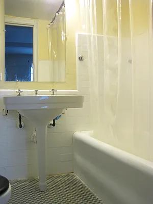 Rented by Segallis Real Estate | media 37