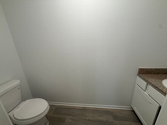 5th image of 309 Alberts Dr #305