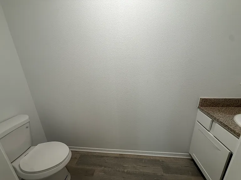 309 Alberts Dr #305 — Photo 5