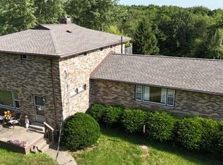 1926 Village St SE, Canton, OH 44707
