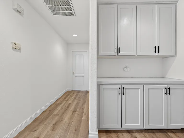 10291 N Whitney Ave — Photo 28