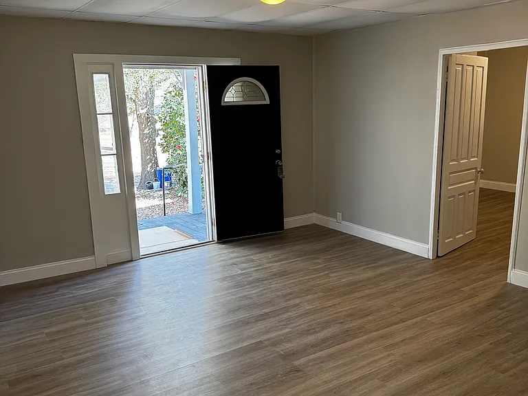 4803 Cameron Rd — Photo 5